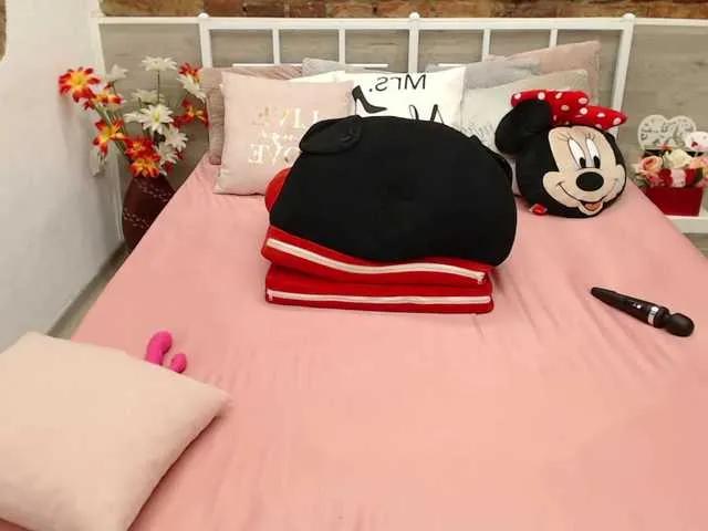 AmyAmandaX on BongaCams