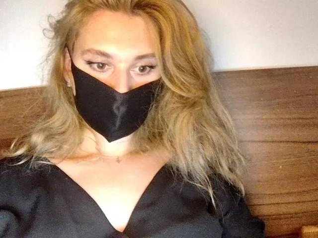 Annavia on BongaCams 