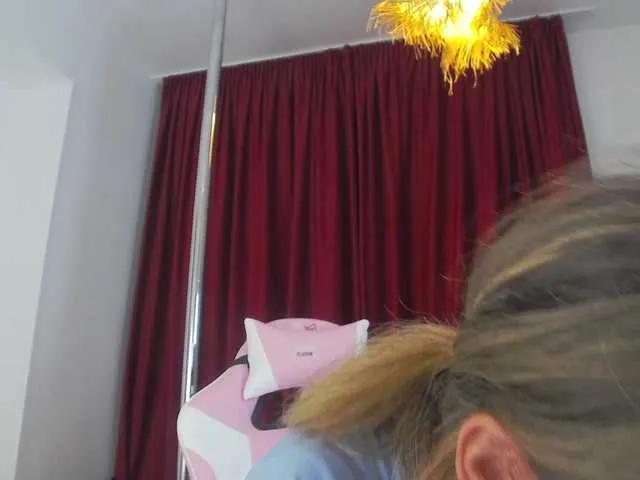 AnneBlueeyes on BongaCams 