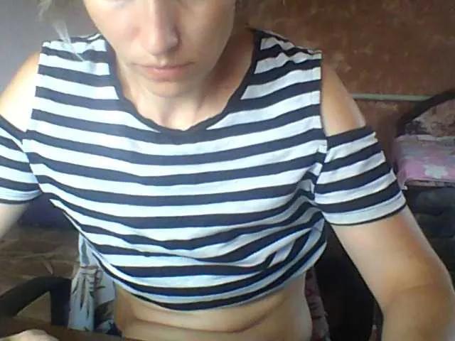 BabyLove4432 on BongaCams 