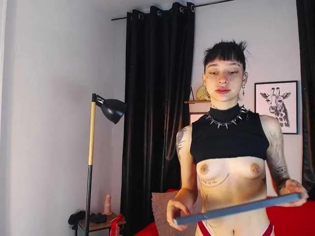 DakariaHills on BongaCams 