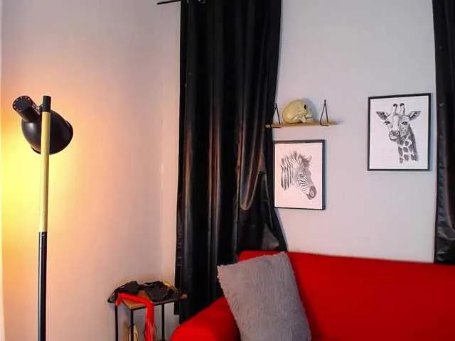 DakariaHills on BongaCams 