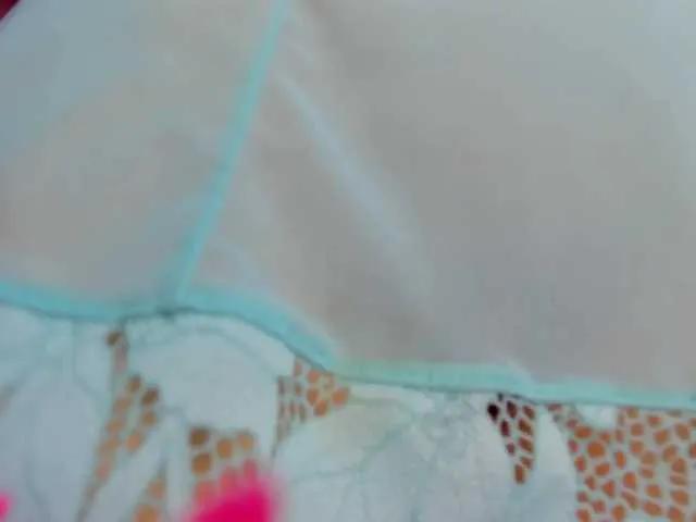 Devine-Alice on BongaCams