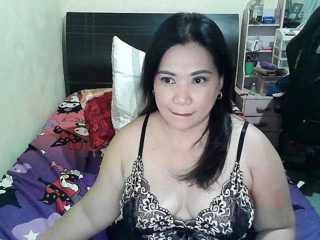 Ellaine08 on BongaCams 