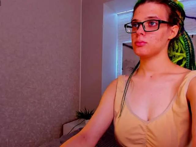 KIKIKrash on BongaCams