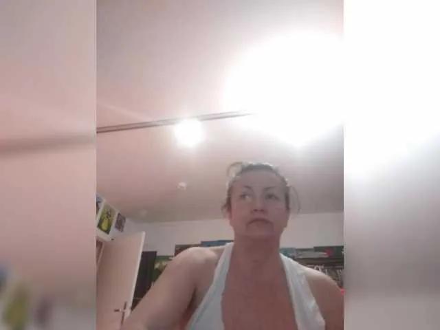 MariaAnaDei on BongaCams