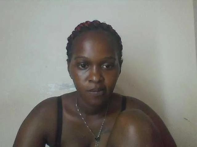 Mellaniee on BongaCams 