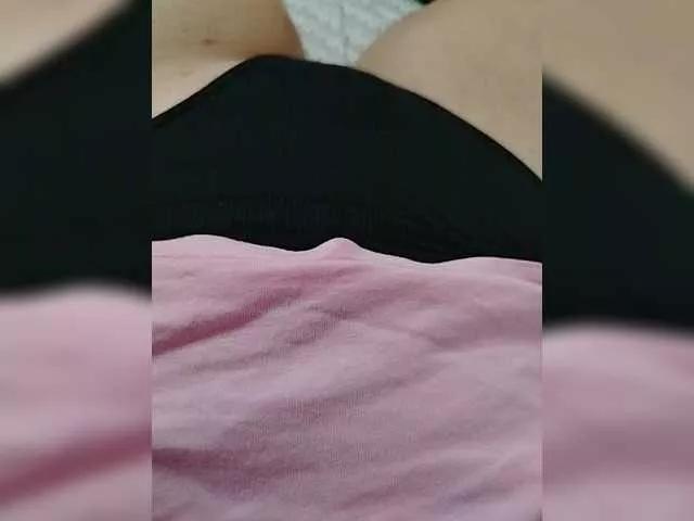 Milishas on BongaCams 