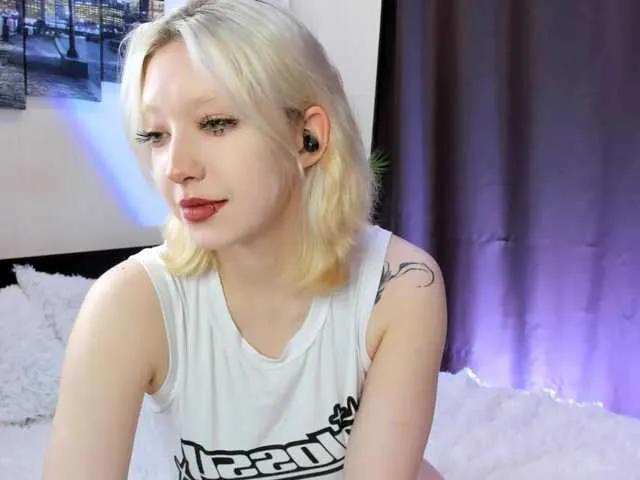MiSlide on BongaCams
