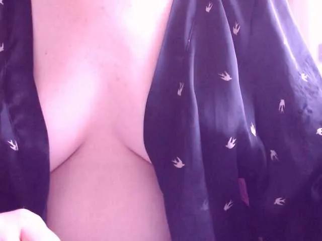 sweetbrunete on BongaCams 