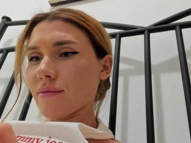ZoiKissy on BongaCams
