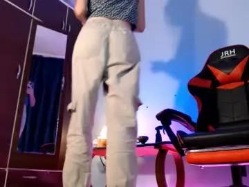 bellaqueen0701 on Chaturbate 