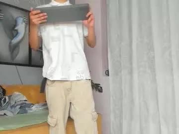 camillo_virgil — GOAL: Precum show [199 tokens remaining] Welcome to my room! #twink #skinny #femboy #18 #bigass