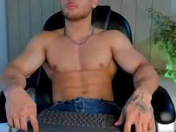 jeicob_gagnon — Current Goal: neked at 200 tokens -- Next Goal: show cum -- Sex Show at Final Goal #new #muscle #latino #feet #18
