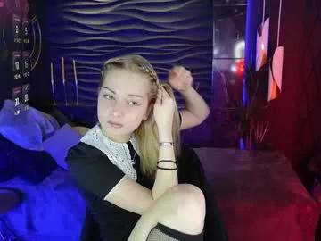 jessie_cuti — Hello! I want to drive u crazy:P #nonude #blonde #c2c #daddy #18 [837 tokens remaining]