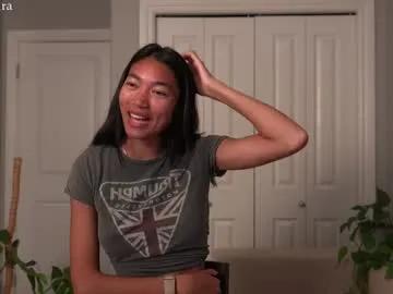 littlemiss_kira on Chaturbate 