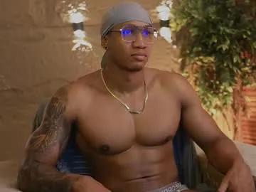 logan_varela — Striptease & Body worship + Oil Up [229 tokens left] #ebony #muscle #bbc #bigass #foreskin