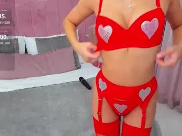 lullyfox on Chaturbate 