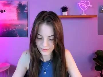 mia_starrr_ — GOAL: show a funny face [97 tokens remaining] Welcome to my room! #new #18 #cute #young #brunette