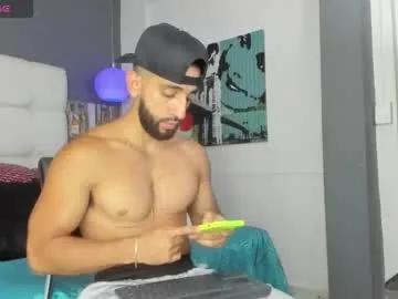 yiyo10_ on Chaturbate 
