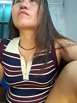 Bee_sweet on StripChat 