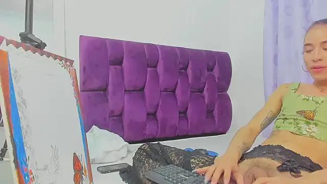 berenicelV on StripChat 