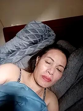 cmhh on StripChat 
