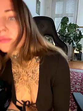 Elenascrib on StripChat 