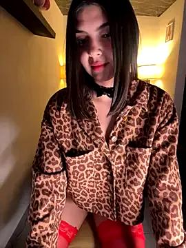 FoxyMx — Dildo in pussy 