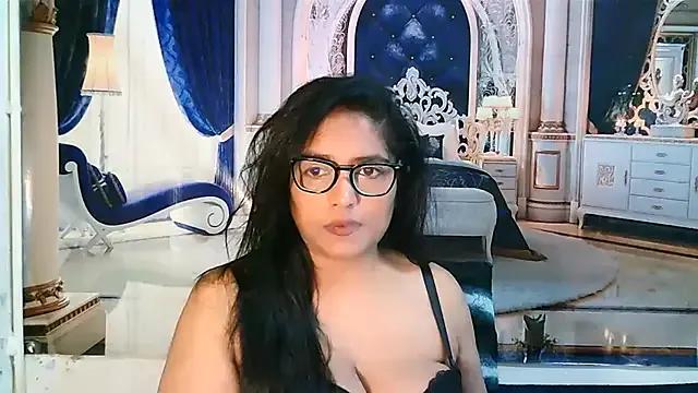 IndiaBlackPanther on StripChat 
