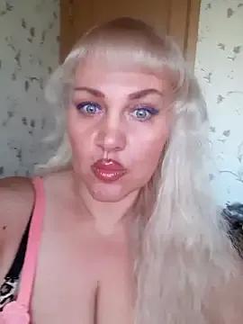 IsabellaBoni — Spank ass25  and fingers