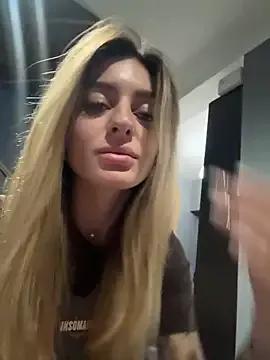 Jasmine_urPrincess — To suck tongue