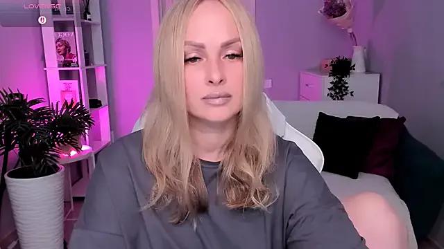 Libby_Nora on StripChat 