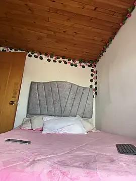 Mia_salinass — Lick my nipples