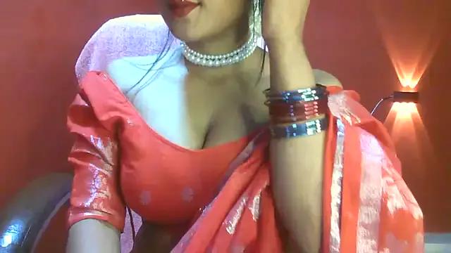 Queenhimanshi on StripChat 