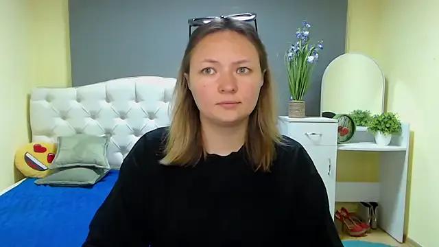 SallyVerda on StripChat 