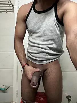 sunny27 on StripChat 