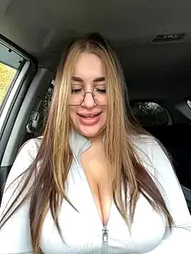 VikiDemini on StripChat 
