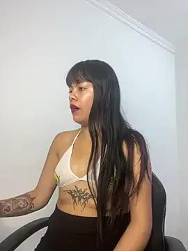 Zara17_ef — cameltoe